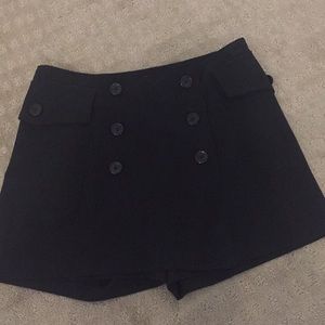 NWOT black skort
